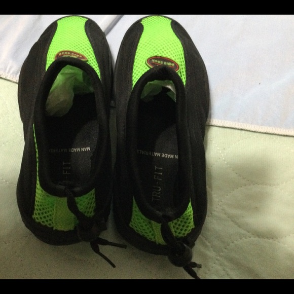 TRU FIT AQUA SOCK M 7 8 lime grn black wore 1X - Picture 4 of 5
